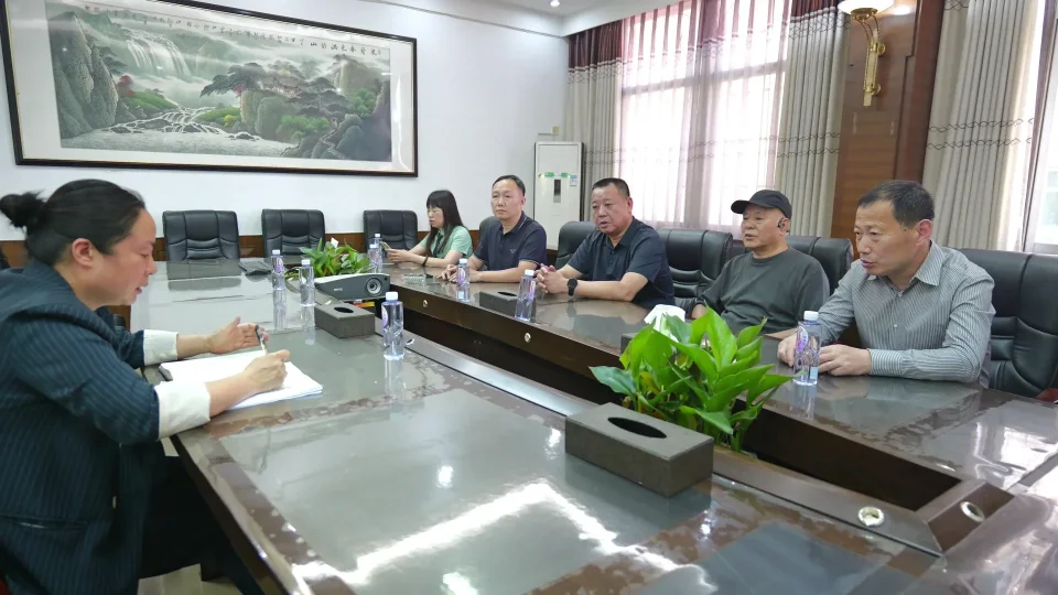 奉献爱心 助学兴教(图3) 奉献爱心 助学兴教(图3)