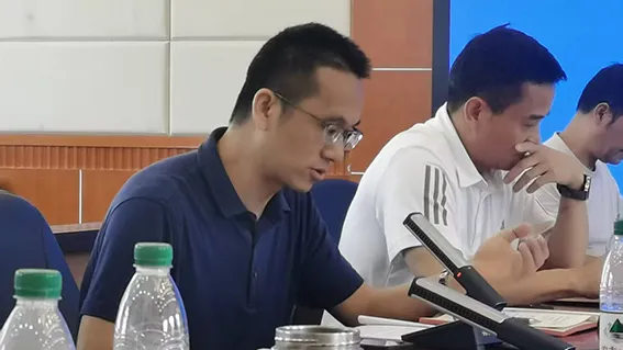 湘西州召开出版印刷发行行业法规宣传暨协会座谈会(图2)